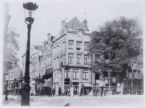 Herengracht 589 - 593, hoek Utrechtse straat