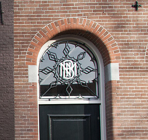 Keizersgracht 163 snijraam met het logo