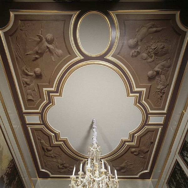 Keizersgracht 319, Plafond met vier hoekstukken