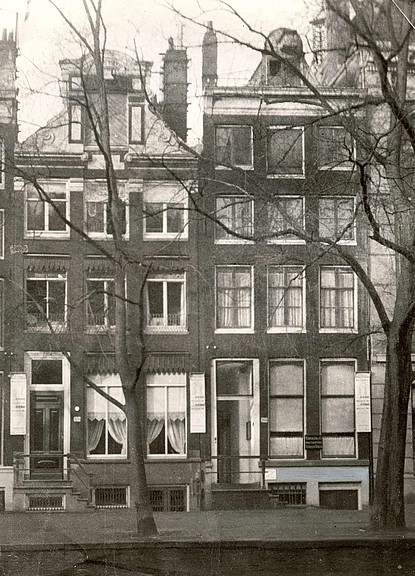 Keizersgracht 268 - 270, Uithangborden, uit 1919