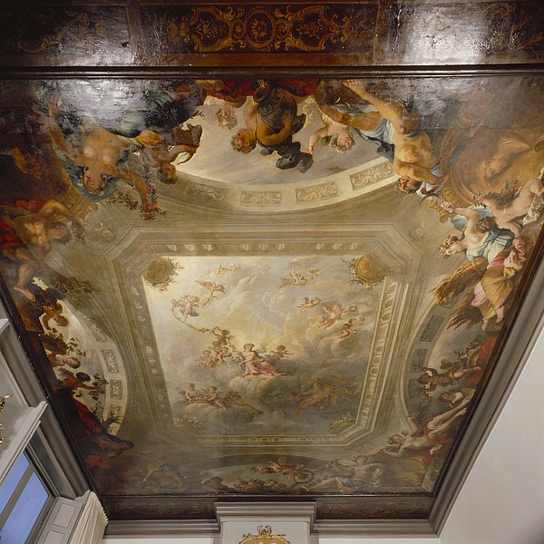 Keizersgracht 162, Plafond in de Senaatszaal naar de schoorsteen gezien.