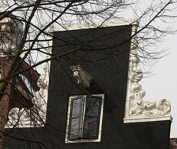 Keizersgracht 2, Halsgevel