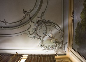 Herengracht 550 achterkamer plafond hoekversiering