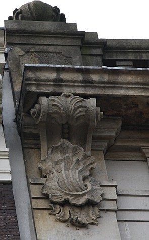 Keizersgracht 224, Detail van de lijst