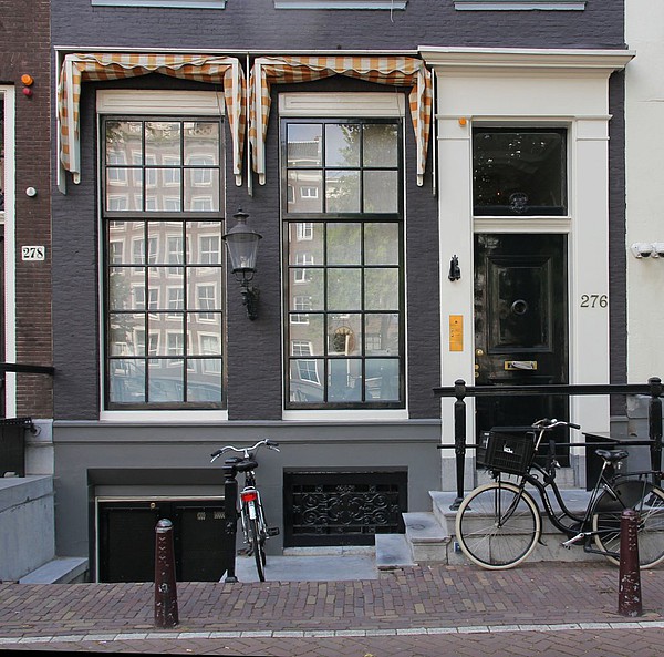 Keizersgracht 276, Voordeur met stoep