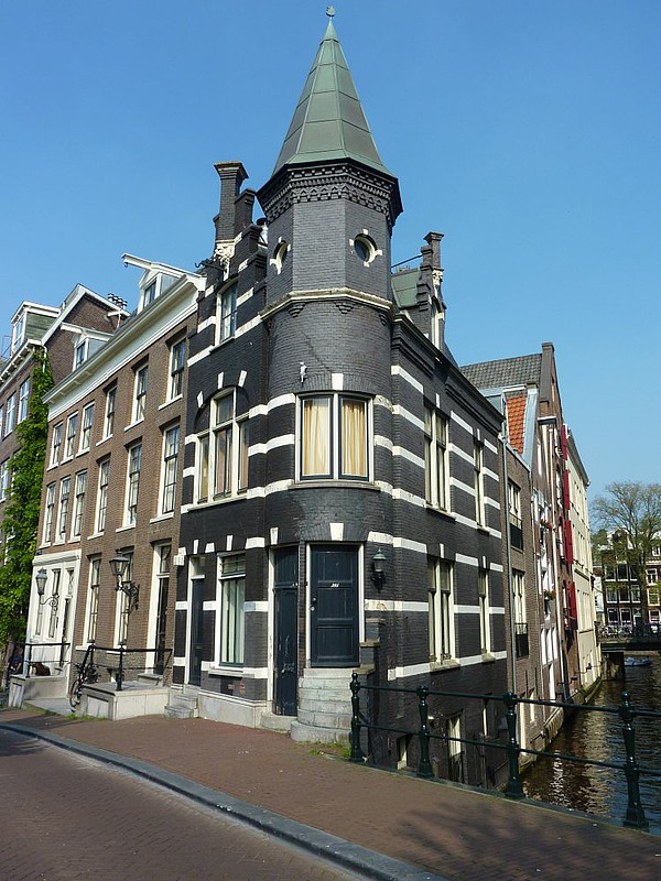 Herengracht 395 voor de restauratie,