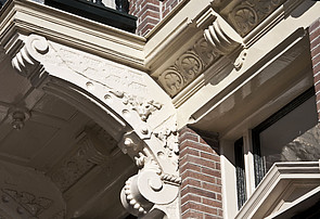 Herengracht 337, Balconconsole