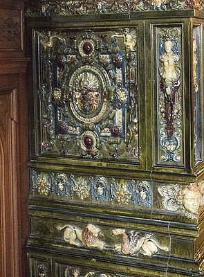 Detail van de kachel in vergaderzaal