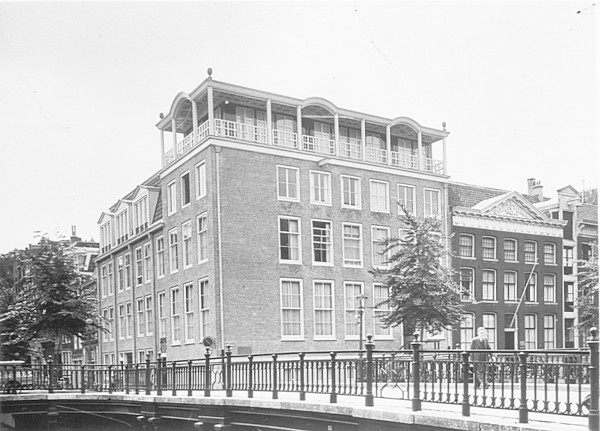 Herengracht 105 - 107 Blauwburgwal 1963 RCE