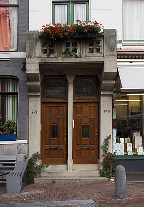 Keizersgracht 709-711, Voordeur