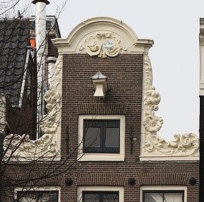 Keizersgracht 122, Halsgevel