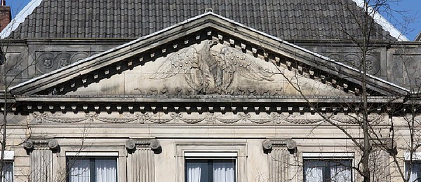 Herengracht 527, fronton