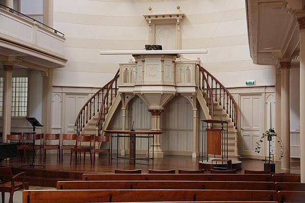 Keizersgracht 566 Preekstoel onder het orgel