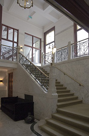 Herengracht 466, trappen in de hal