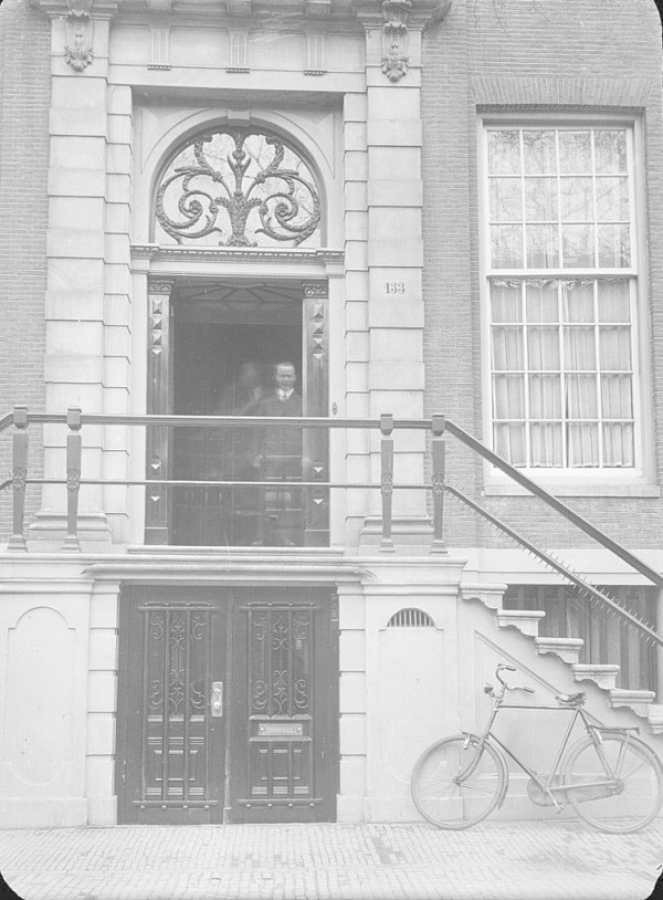 Ingang van het huis in 1924, foto van het RCE