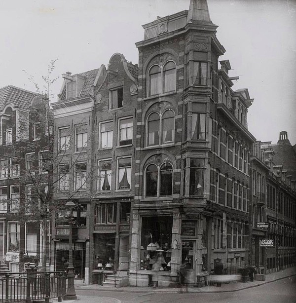 Keizersgracht 539-543 - Nieuwe Spiegelstraat