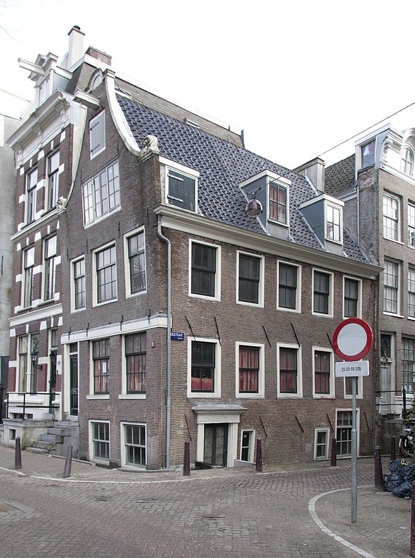 Herengracht 131 zijgevel