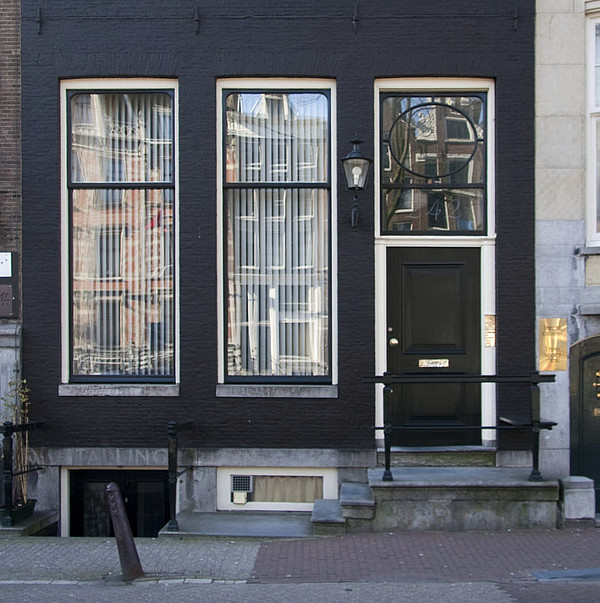 Herengracht 242, ondergevel