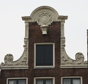 Keizersgracht 228, Halsgevel