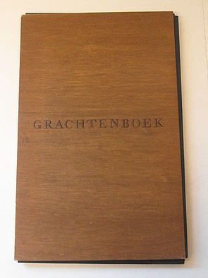 Boek van Houten 1962 Boek met Houten kaft