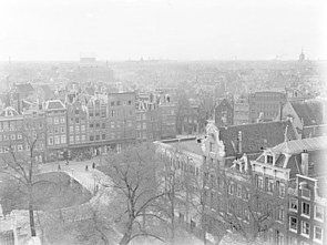 Uitzicht vanaf Keizersgracht 174-176 in 1932