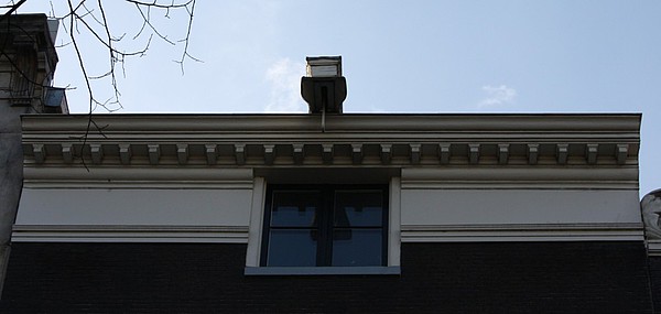 Keizersgracht 252, lijstgevel